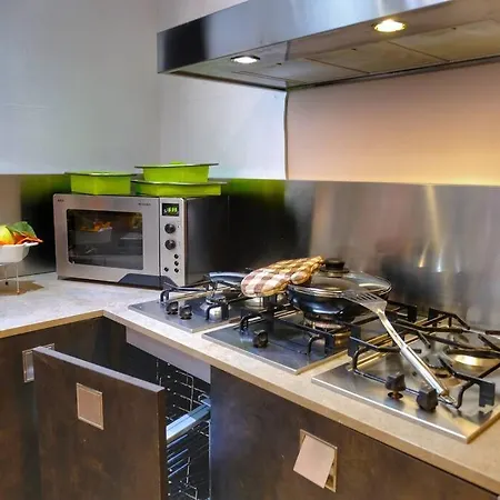 Apartment Spazioso In Centro Fino A 8 Posti *